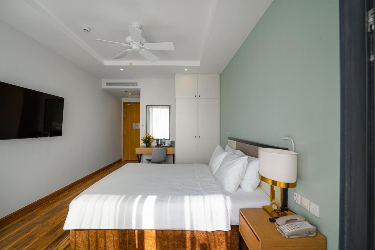 ホテル Wyndham Garden Grandworld フーコック エクステリア 写真