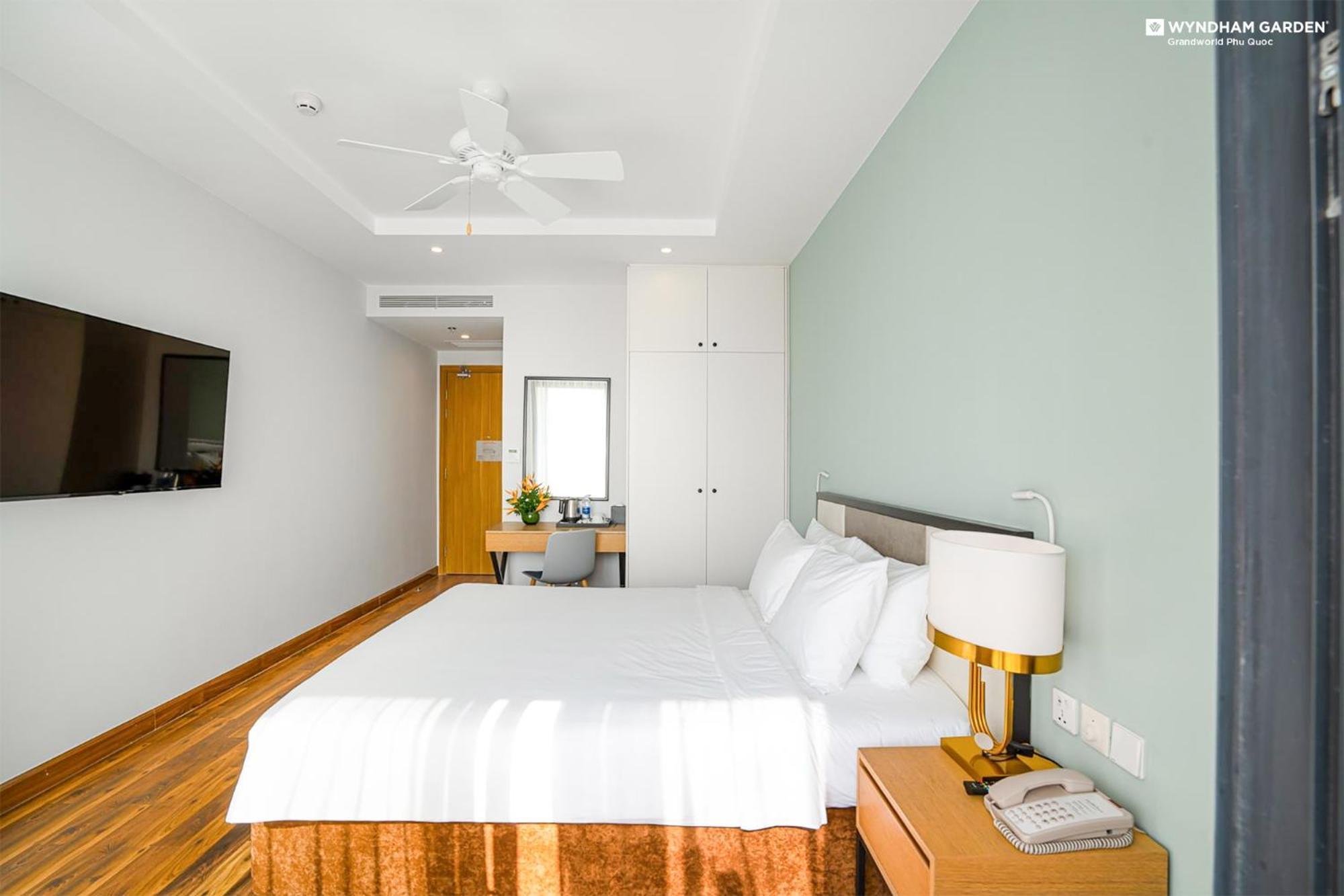ホテル Wyndham Garden Grandworld フーコック エクステリア 写真