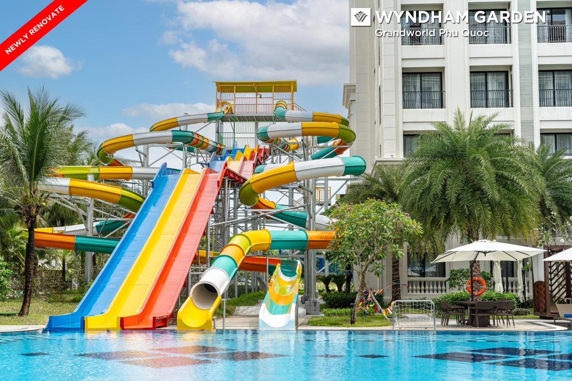 ホテル Wyndham Garden Grandworld フーコック エクステリア 写真